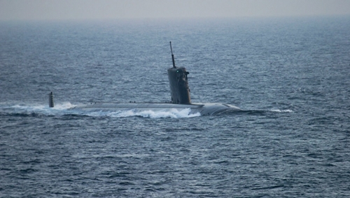 Quân sự thế giới hôm nay (21-4): Mỹ phủ nhận tàu ngầm Florida đụng độ tàu ngầm Iran